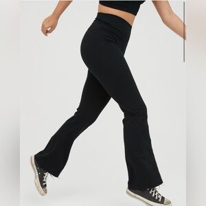 Offline by Aerie OG High Waisted Flare Leggings Size Small Short